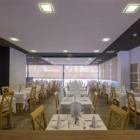 Ξενοδοχείο California Palace 4*