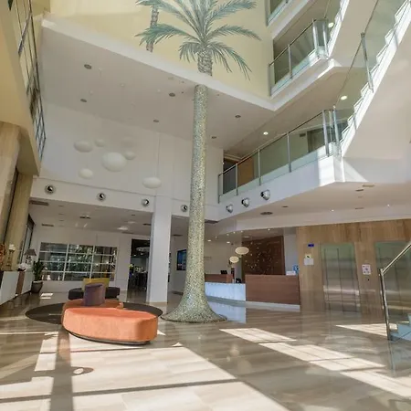 California Palace 4*