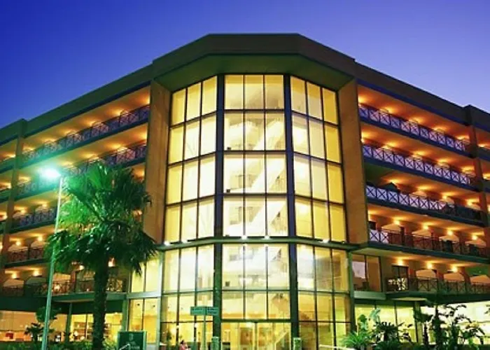 California Palace מלון סאלו