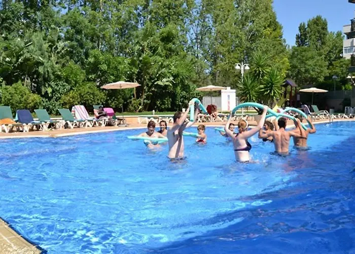 California Palace מלון 4*