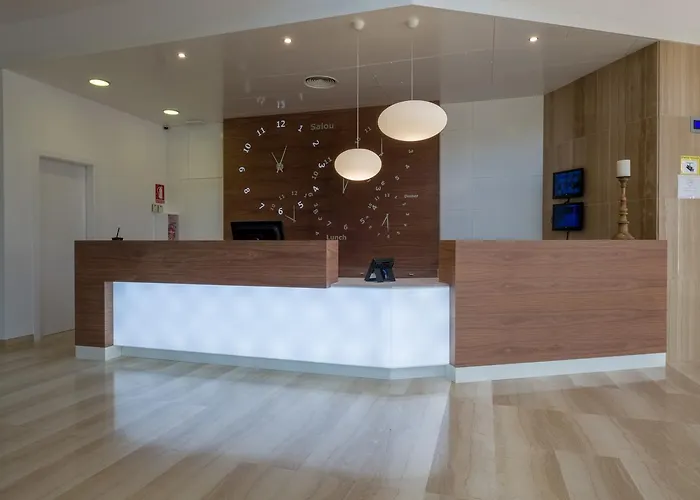 מלון California Palace סאלו