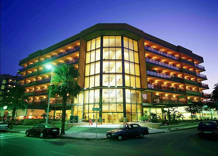 California Palace סאלו